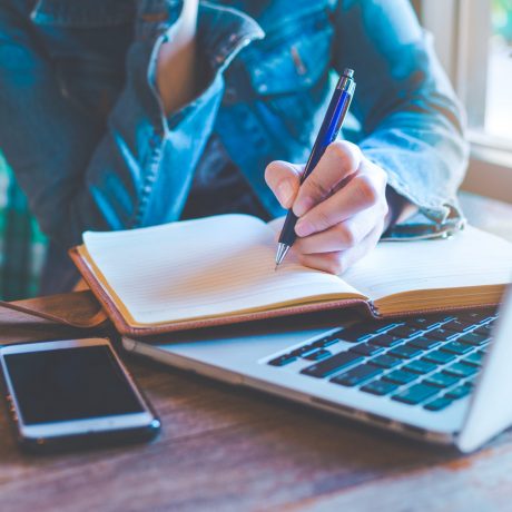 Produção Literária e Escrita Criativa